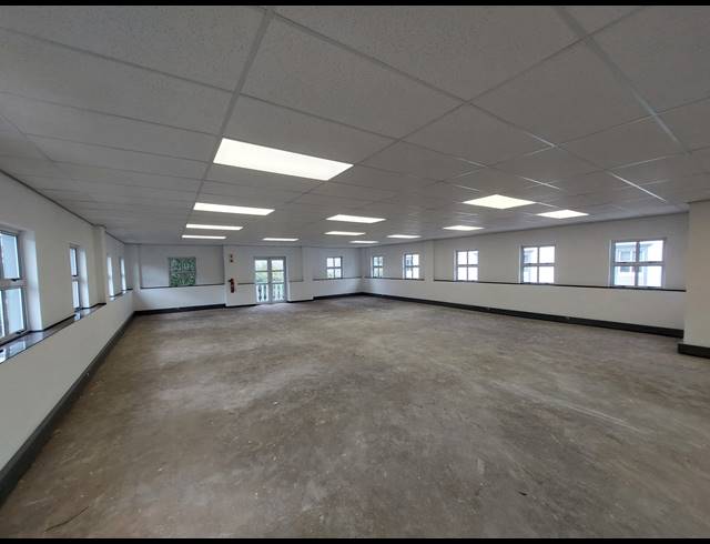 416M² OFFICE TO LET IN BRYANSTON